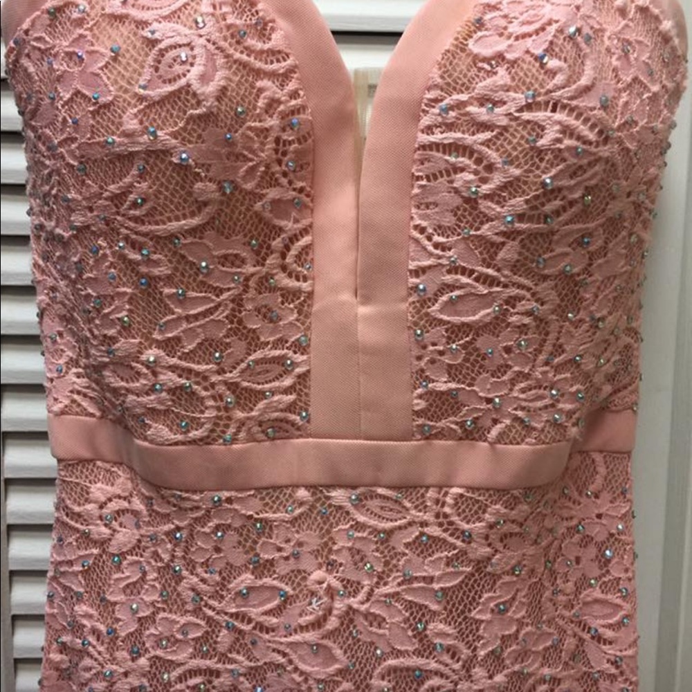 Gorgeous size 4 prom dress